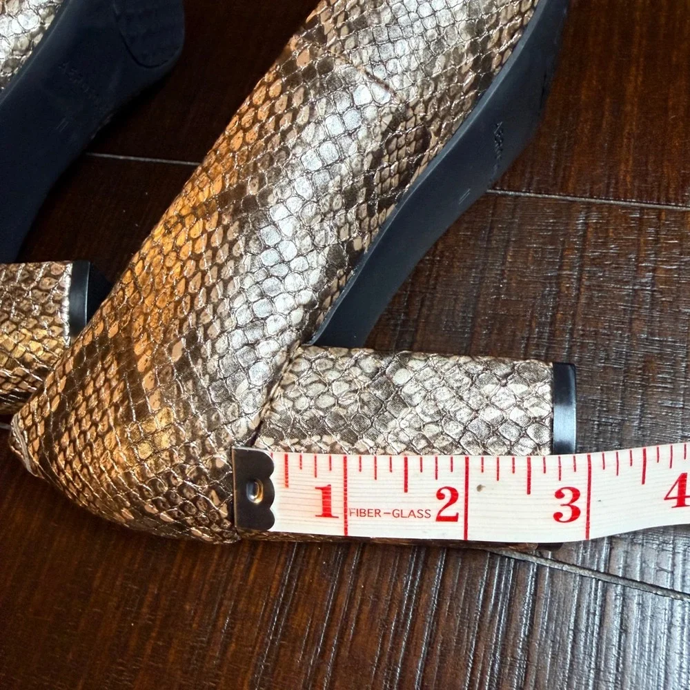 Aerosoles Womens 11 Gold Snakeskin Embossed Pointed Toe Block Heel Pumps Shoes